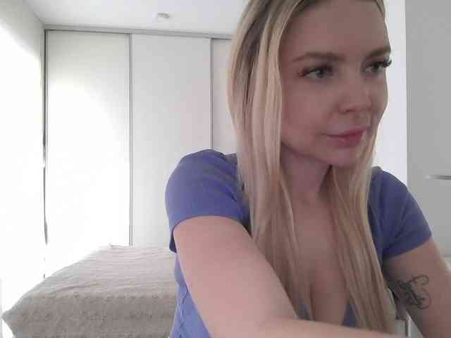 pinkpanther8899 webcam