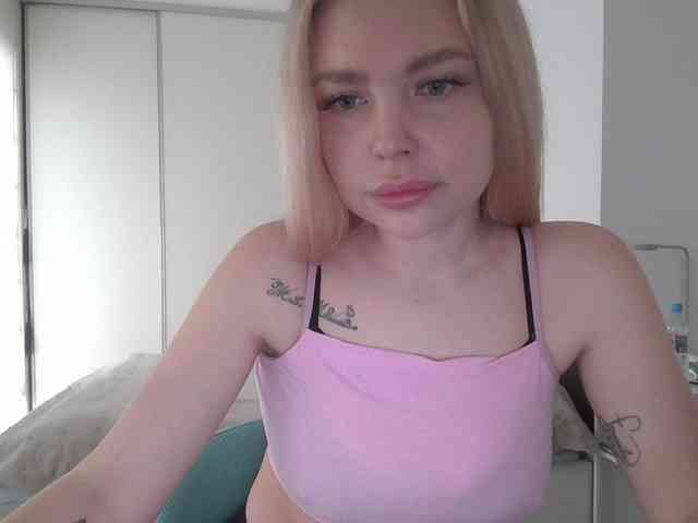 pinkpanther8899 webcam