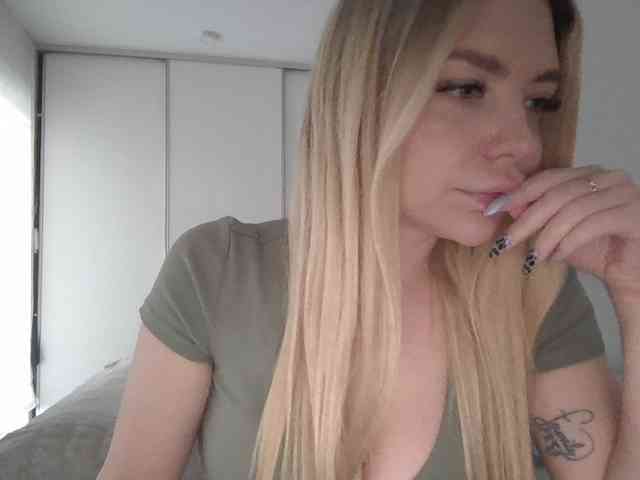 pinkpanther8899 webcam