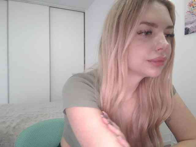 pinkpanther8899 webcam