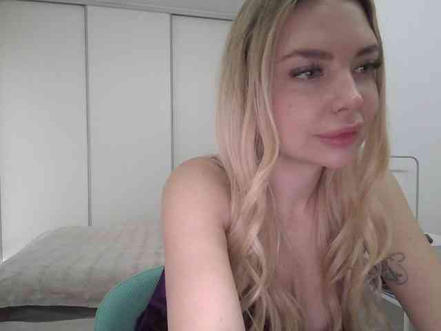 pinkpanther8899 webcam