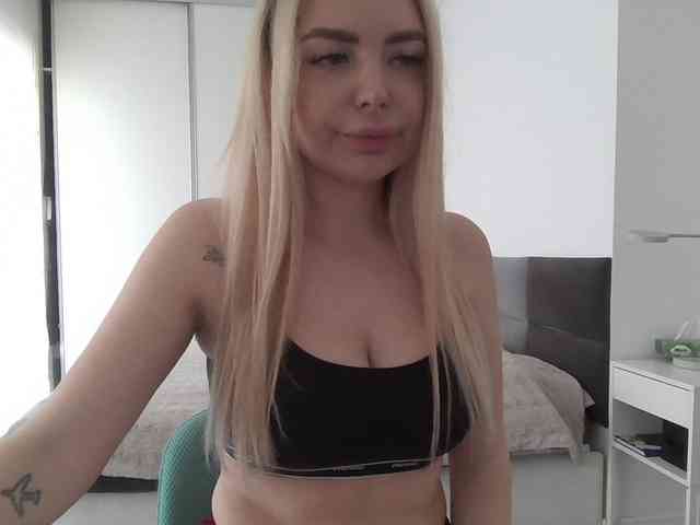 pinkpanther8899 webcam