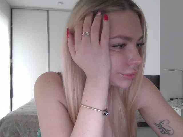 pinkpanther8899 webcam
