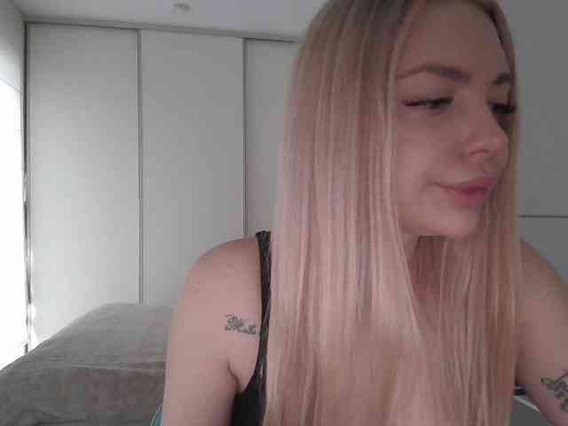 pinkpanther8899 webcam