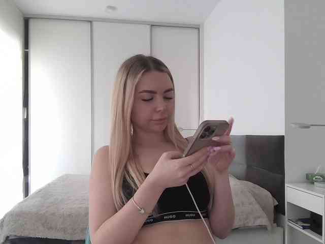 pinkpanther8899 webcam