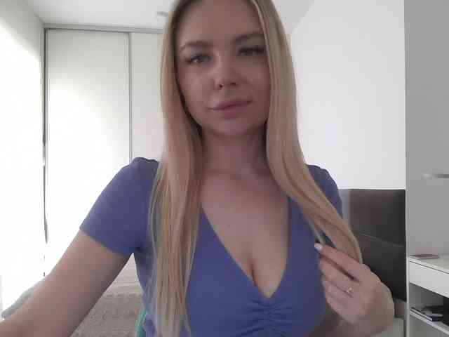 pinkpanther8899 webcam