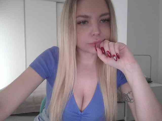 pinkpanther8899 webcam