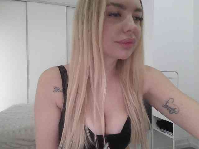 pinkpanther8899 webcam