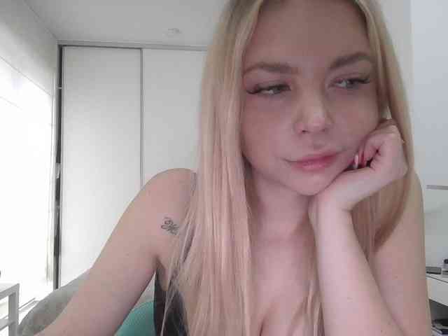 pinkpanther8899 webcam