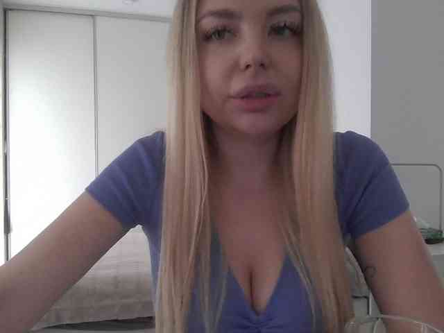 pinkpanther8899 webcam