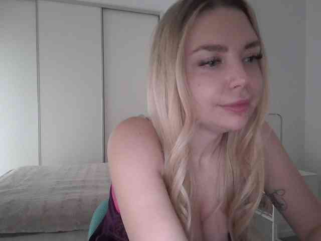 pinkpanther8899 webcam