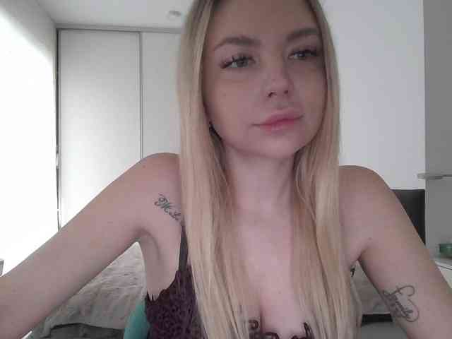 pinkpanther8899 webcam