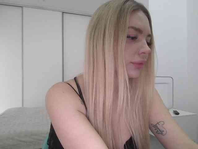 pinkpanther8899 webcam