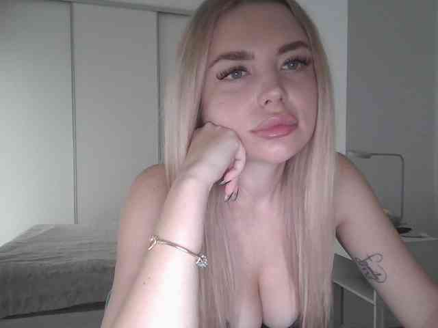 Blondie8853