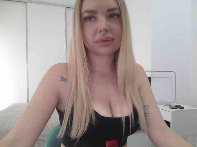 pinkpanther8899 webcam