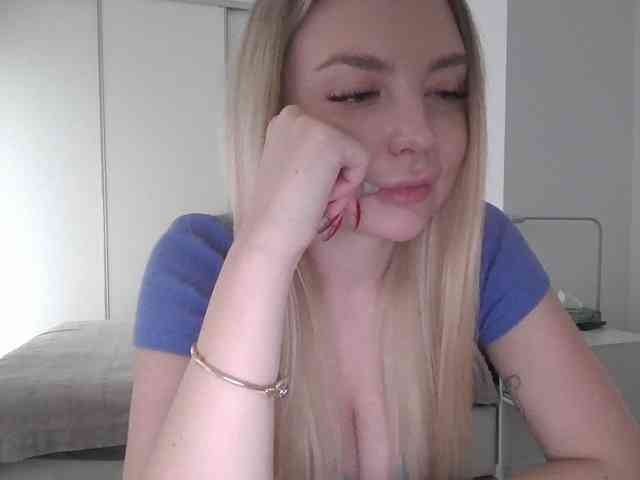 pinkpanther8899 webcam