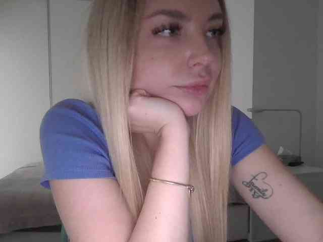 pinkpanther8899 webcam