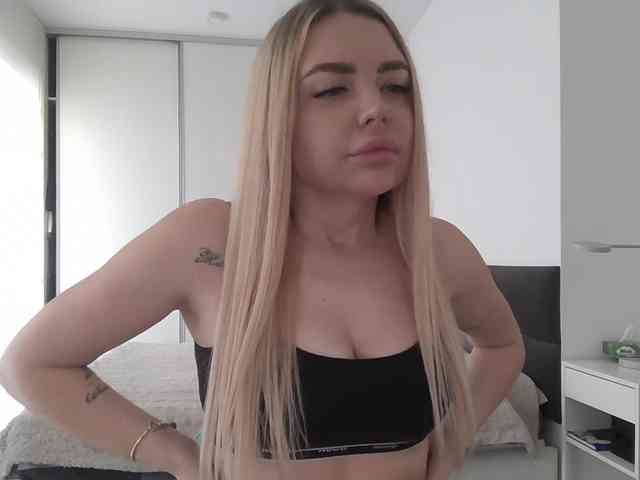 pinkpanther8899 webcam