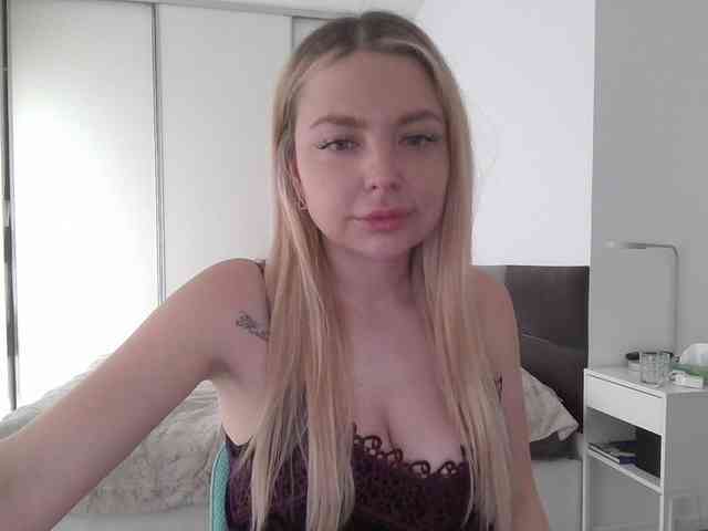 pinkpanther8899 webcam