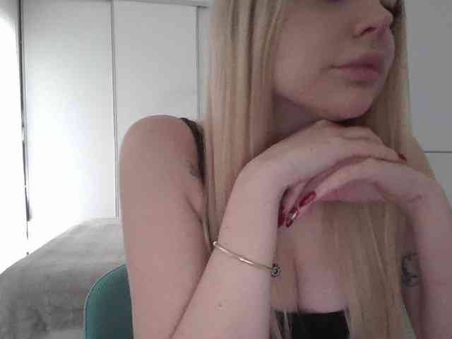 pinkpanther8899 webcam