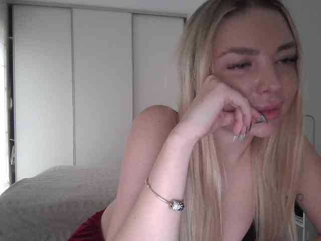 pinkpanther8899 webcam