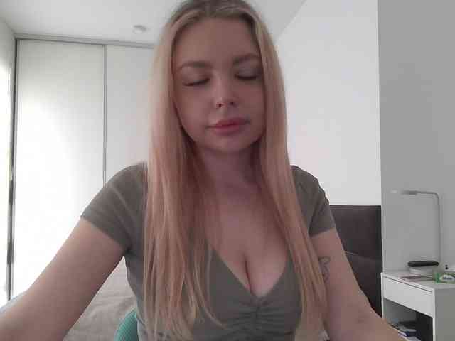 pinkpanther8899 webcam