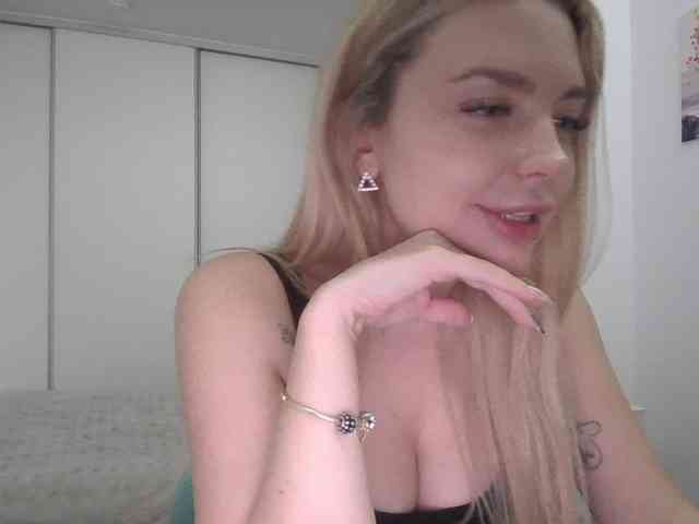 pinkpanther8899 webcam