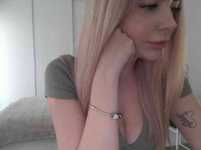 pinkpanther8899 webcam