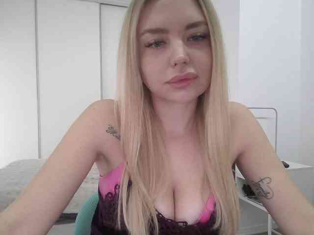 pinkpanther8899 webcam