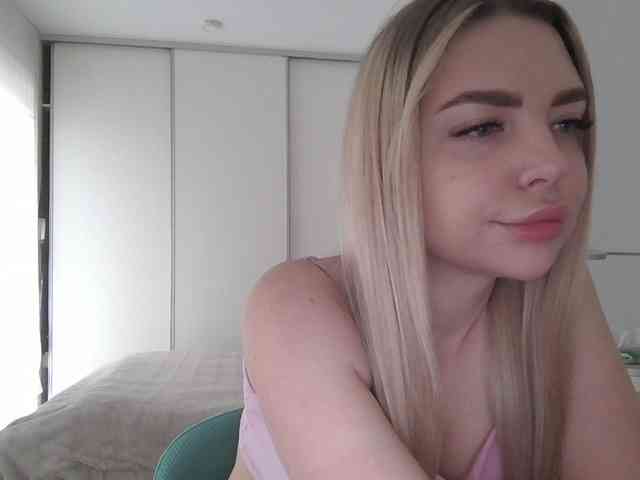 pinkpanther8899 webcam