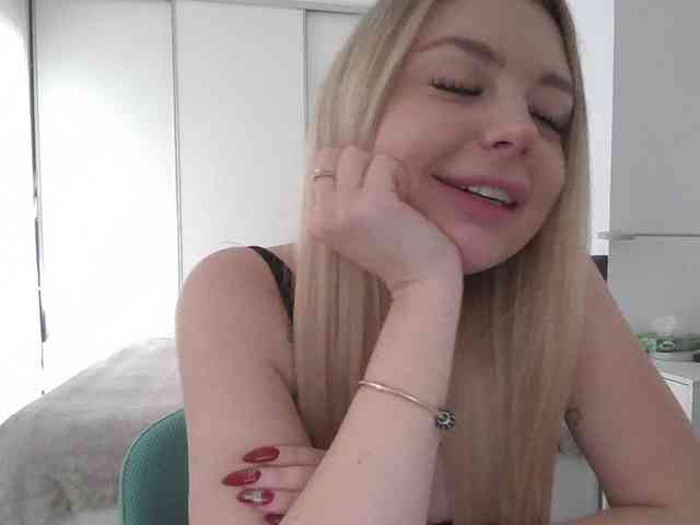 pinkpanther8899 webcam