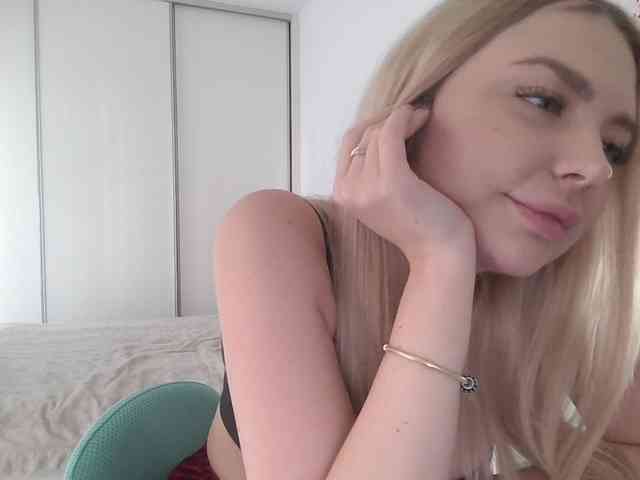 pinkpanther8899 webcam