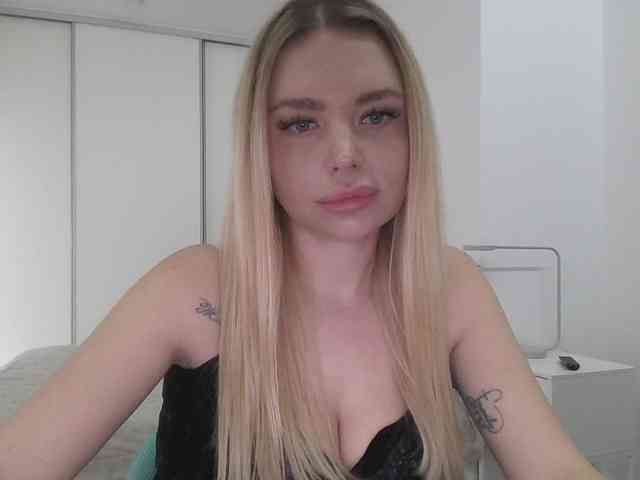 pinkpanther8899 webcam