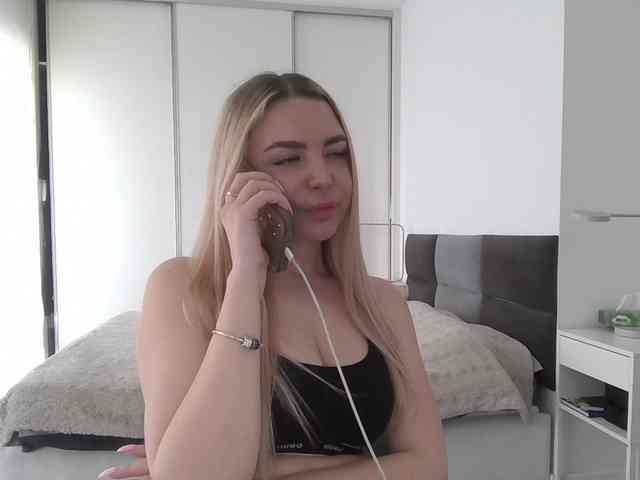 pinkpanther8899 webcam