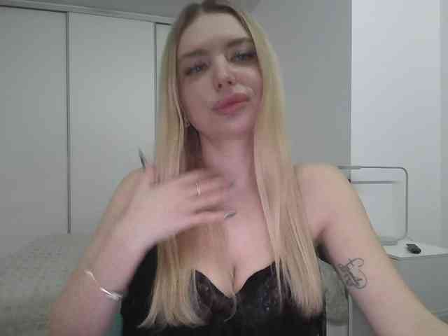 pinkpanther8899 webcam