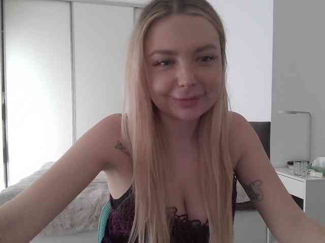pinkpanther8899 webcam