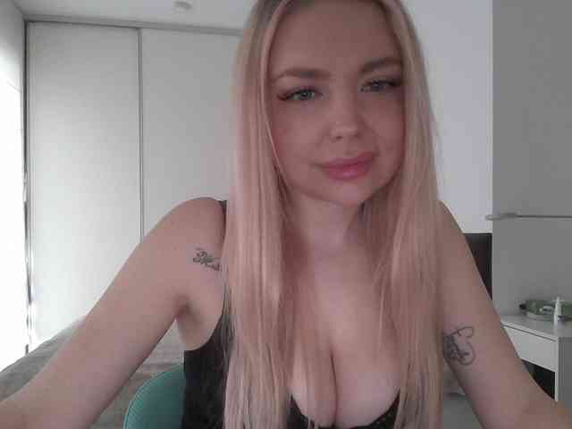 pinkpanther8899 webcam