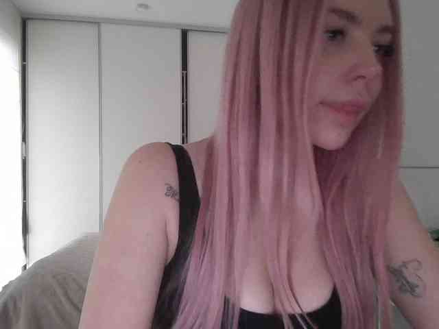 pinkpanther8899 webcam