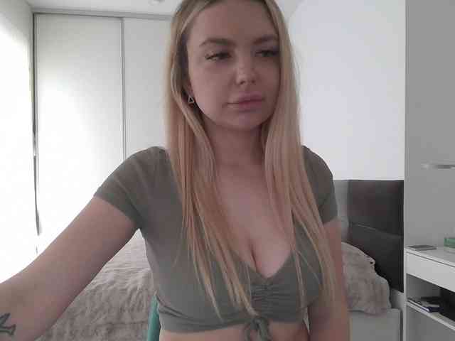 pinkpanther8899 webcam