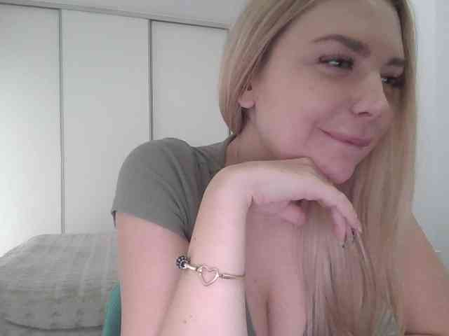 pinkpanther8899 webcam