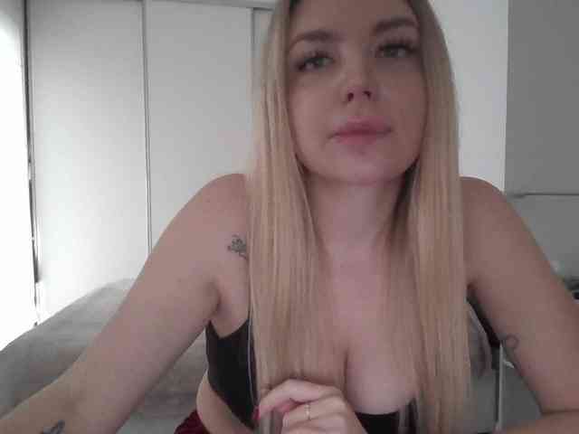pinkpanther8899 webcam