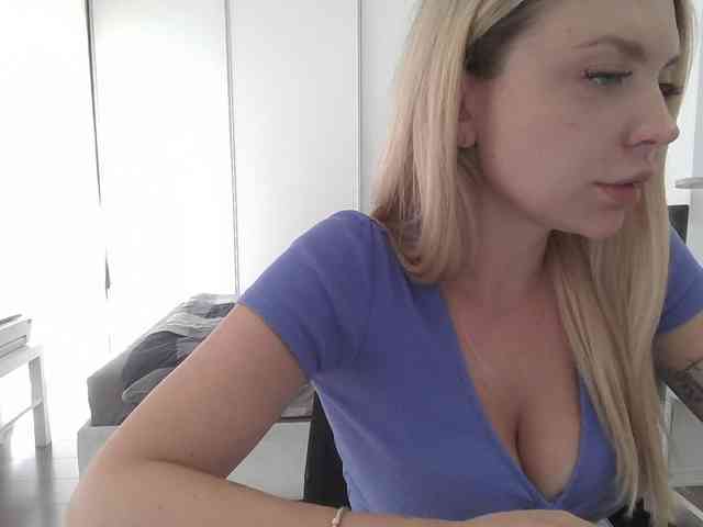 xxx live chat Blondie8853