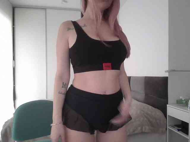 pinkpanther8899 webcam