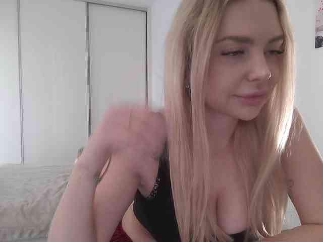 pinkpanther8899 webcam