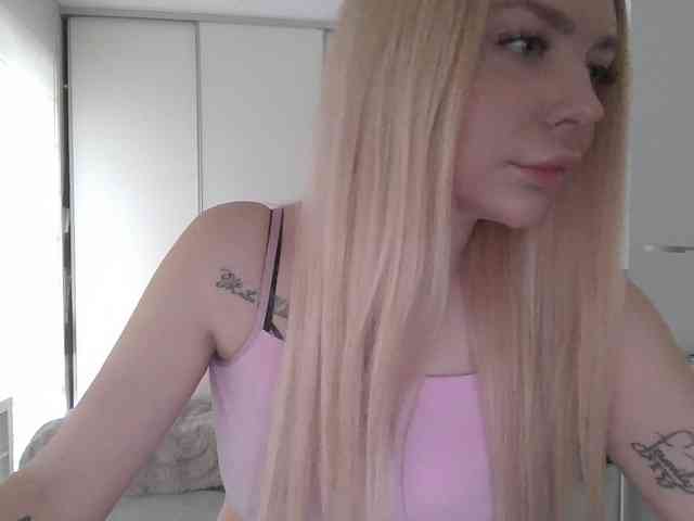 pinkpanther8899 webcam