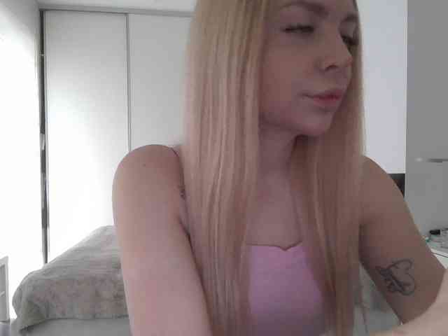 pinkpanther8899 webcam