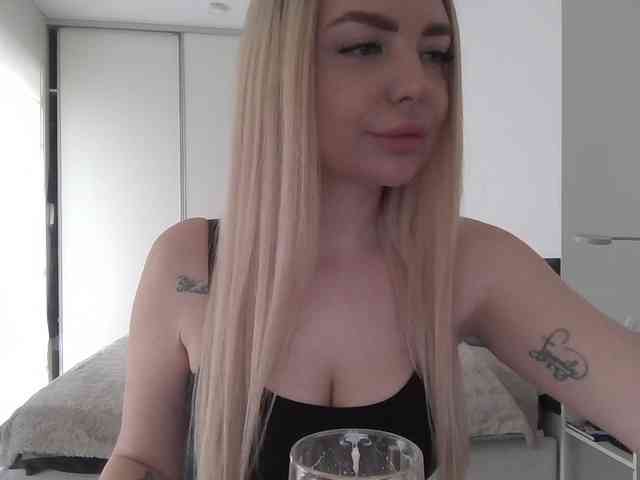 pinkpanther8899 webcam