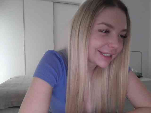 pinkpanther8899 webcam