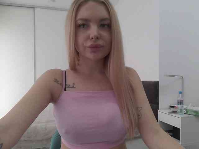 pinkpanther8899 webcam