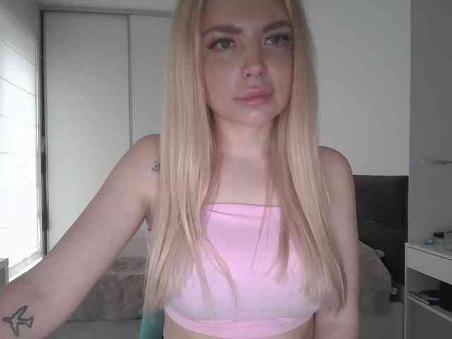 pinkpanther8899 webcam